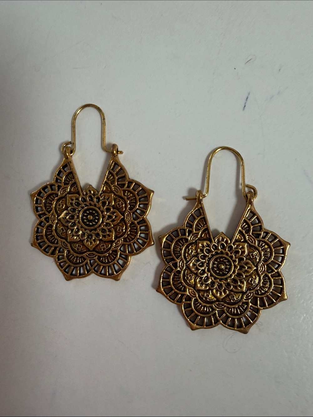 Source Unknown Gold Floral Mandala Drop Earrings